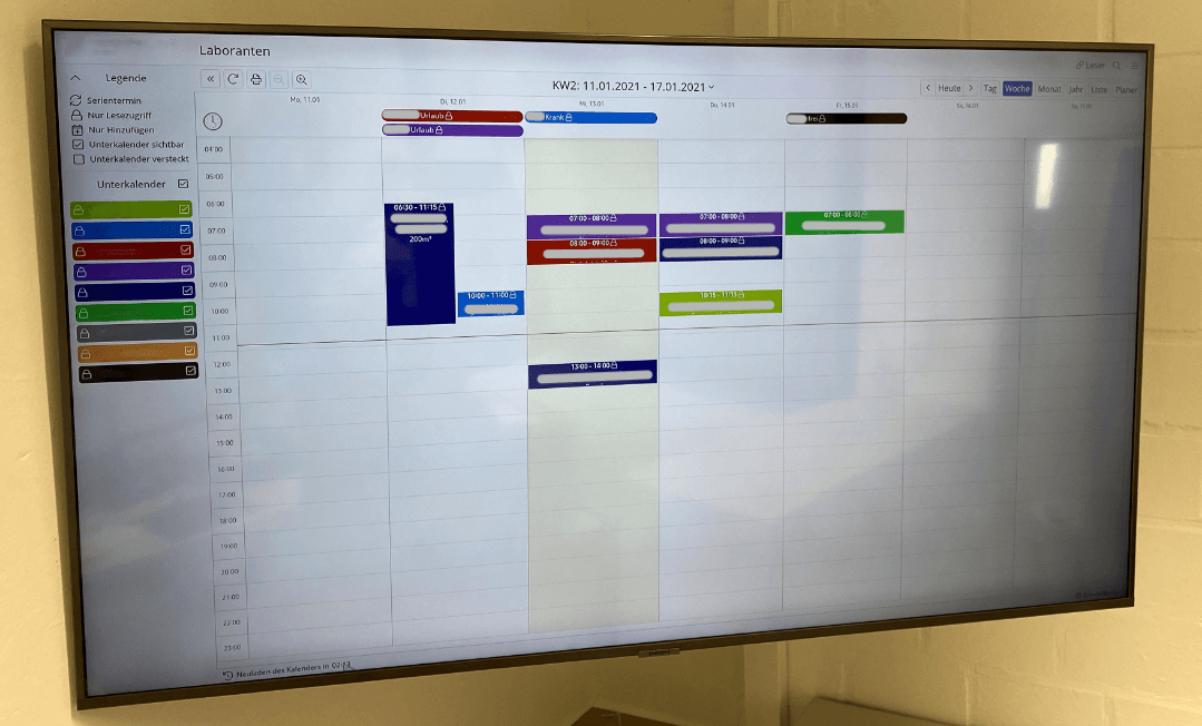 Calendar on status monitor